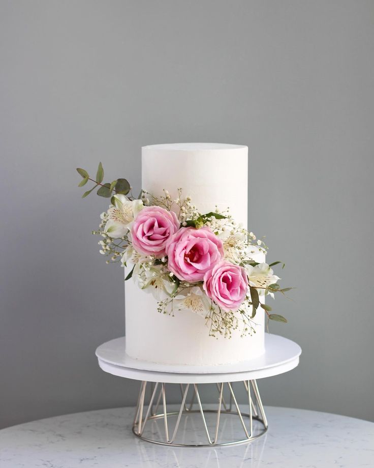 Signature Cake - (6 Pounds)